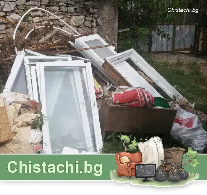 Камион за депониране на строителни отпадъци на лицензирано сметище